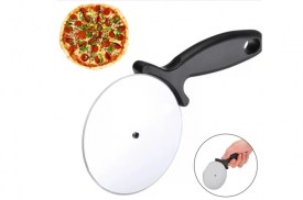 Corta pizza grande mango plastico (3).jpg